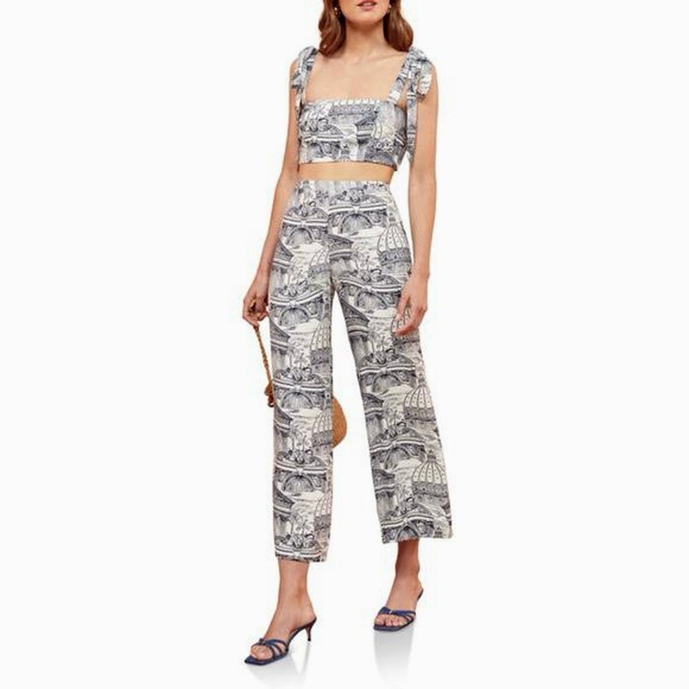 Reformation Tiki two piece set in the 'rome' pattern size 2
